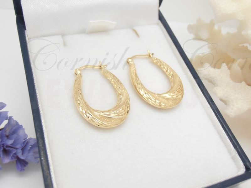 9ct Gold Frosted / Diamond Cut Hoop Earrings