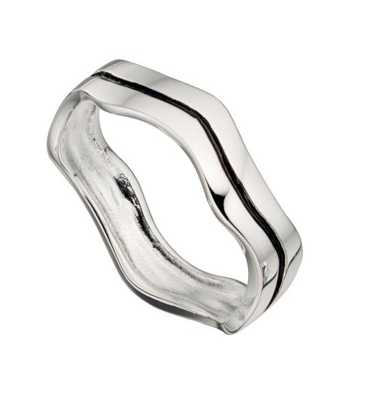 Wave Band Ring