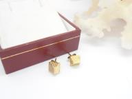 9ct Gold Pyramid Style Stud Earrings